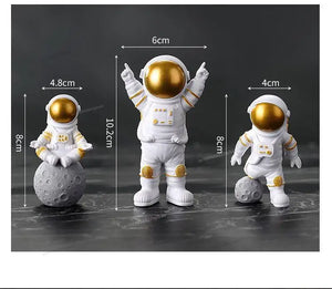 4 pcs Astronaut Figure Statue Figurine Spaceman Sculpture Educational Toy Desktop Home Decoration Astronaut Model For Kids Gift