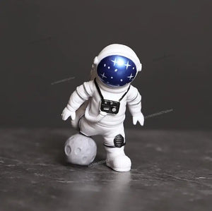 4 pcs Astronaut Figure Statue Figurine Spaceman Sculpture Educational Toy Desktop Home Decoration Astronaut Model For Kids Gift